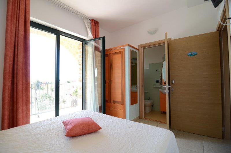 Villa Arneide Bed And Breakfast Торе Лапило Стая снимка