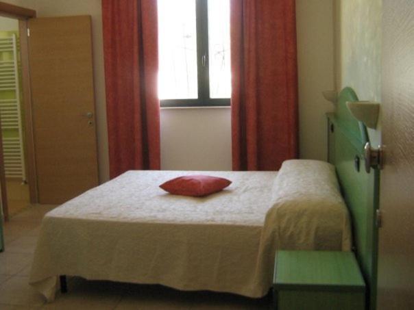 Villa Arneide Bed And Breakfast Торе Лапило Стая снимка
